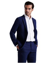 Slim fit wool stretch suit